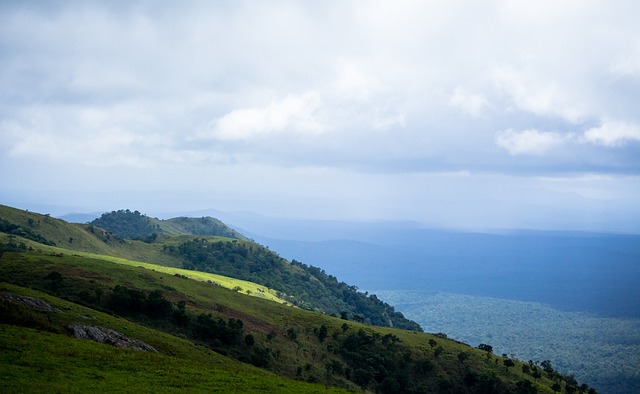 不断深化 不断深化